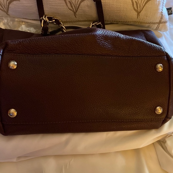 Beautiful Michael Kors Dark Brown Tote Double Strap with Gold Chain - Picture 8 of 11